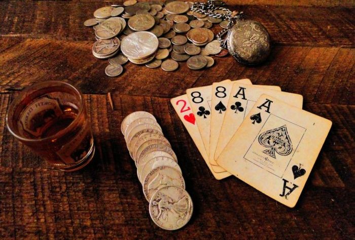 Awal Mula Permainan Poker dalam Sejarah Kartu